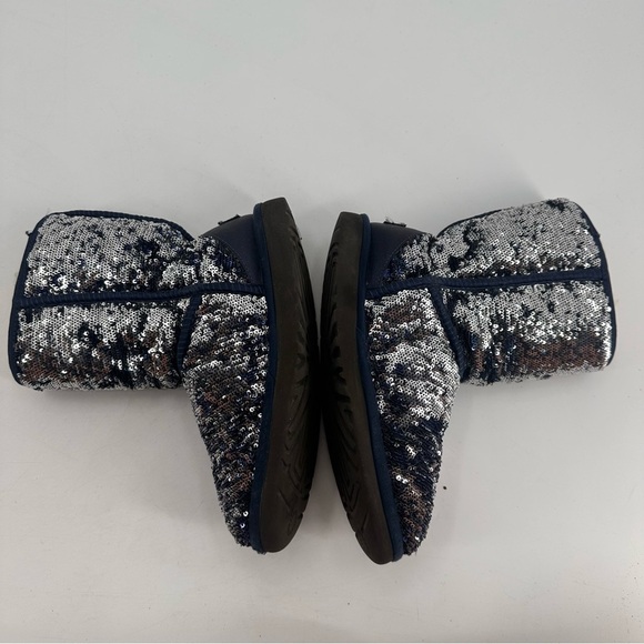 Ugg Classic Short Blue Sequin Shearling Lined Winter Boots 6 - Picture 5 of 8